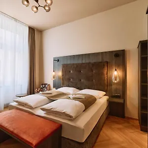 Urban Rathaus - Self Check-in 4* Vienne